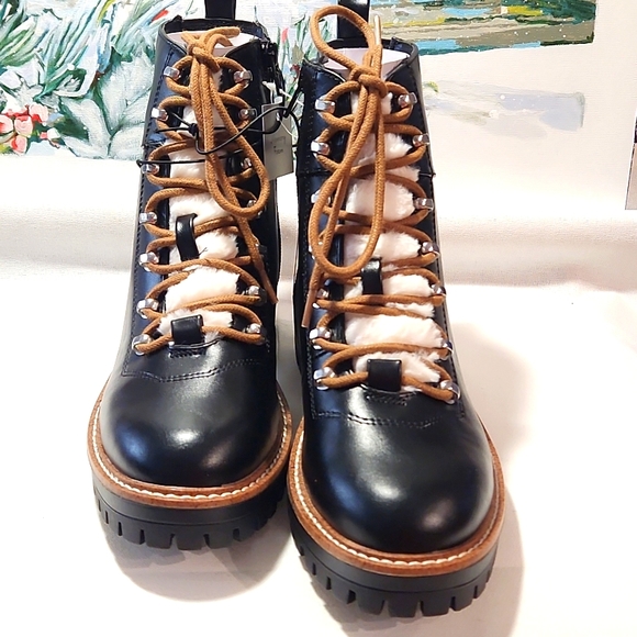 WOMANS WINTER BOOTS LACE UP, MINKY FUR ON TONGUE. SIZE 7 1/2. COLOR BLACK - Picture 2 of 12